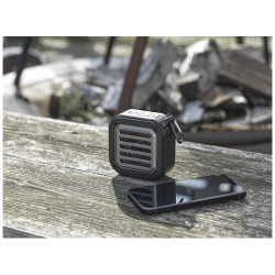 Altavoz solar Bluetooth IPX5 de 3W con mosqueton en plastico reciclado con certificacion RCS Solo
